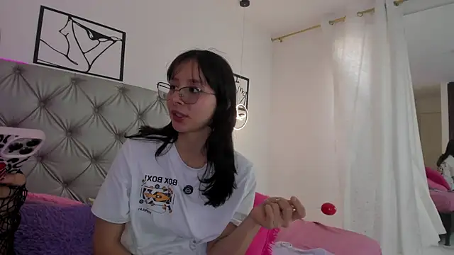 Naughty Couple83 online show from 03.31.26