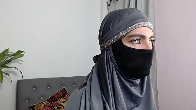 Snapshot of jade_nassar chatting on 09.27.25 jade nassar online show from 09.27.25