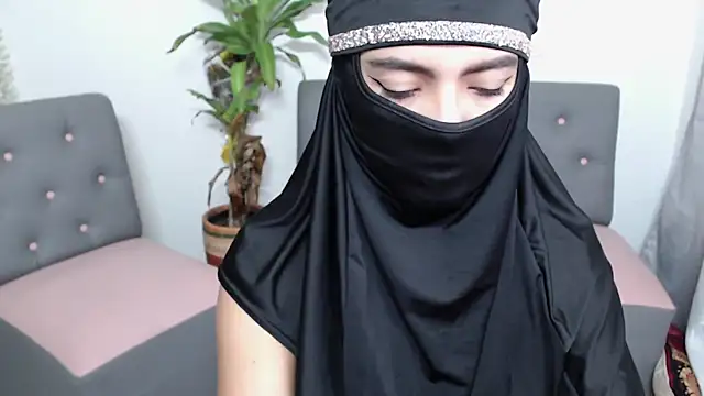 Snapshot of jade_nassar chatting on 10.01.25 jade nassar online show from 10.01.25