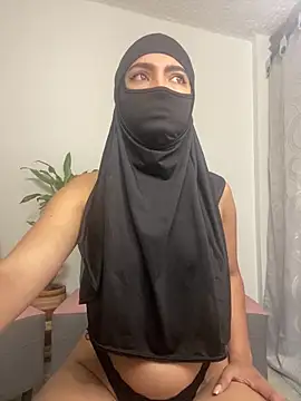 Snapshot of jade_nassar chatting on 10.07.25 jade nassar online show from 10.07.25