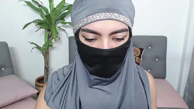 Snapshot of jade_nassar chatting on 10.14.25 jade nassar online show from 10.14.25