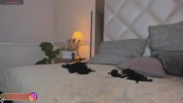 Megan DH online show from 10.31.25