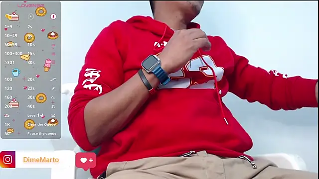 Snapshot of mike_black_22 chatting on 10.01.25 mike black 22 online show from 10.01.25