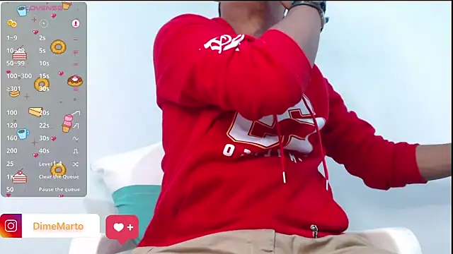 Snapshot of mike_black_22 chatting on 10.05.25 mike black 22 online show from 10.05.25