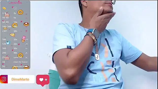 Snapshot of mike_black_22 chatting on 10.06.25 mike black 22 online show from 10.06.25