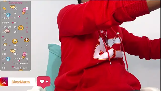 Snapshot of mike_black_22 chatting on 10.21.25 mike black 22 online show from 10.21.25