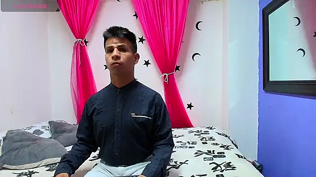 mabelineyesgreen303av online show from 10.02.25