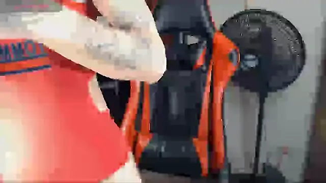 Snapshot of sara_slut21 chatting on 03.01.25 sara slut21 online show from 03.01.25