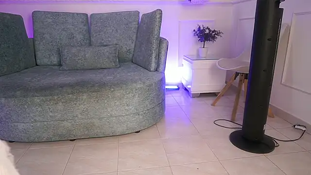 LoonaNyx online show from 10.14.25