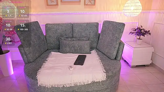 LoonaNyx online show from 11.10.25