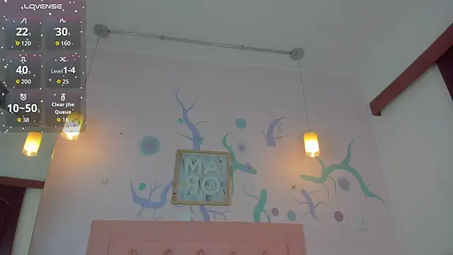 Snapshot of NoahPerez chatting on 10.13.25 NoahPerez online show from 10.13.25