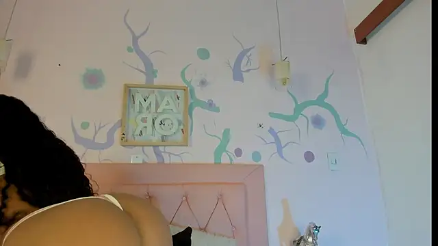 Snapshot of NoahPerez chatting on 11.02.25 NoahPerez online show from 11.02.25