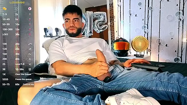 Snapshot of King_Draven3 chatting on 11.01.25 King Draven3 online show from 11.01.25