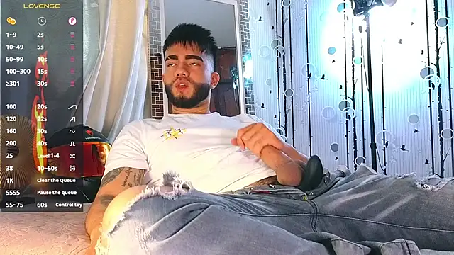 Snapshot of King_Draven3 chatting on 11.08.25 King Draven3 online show from 11.08.25