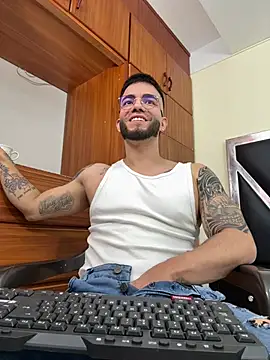 Snapshot of King_Draven3 chatting on 07.30.26 King Draven3 online show from 07.30.26