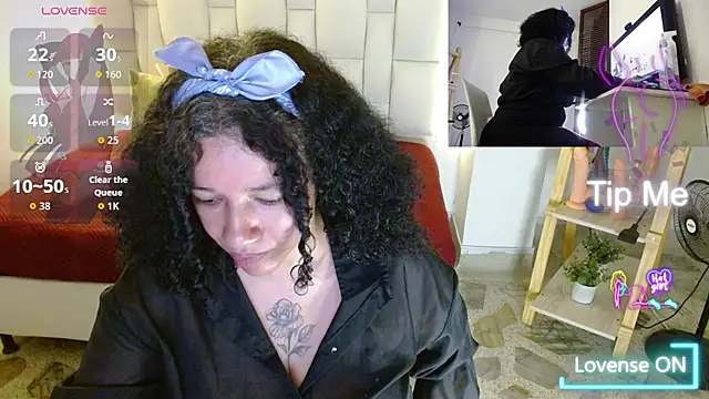 Snapshot of michel_rous_ chatting on 05.02.26 michel rous online show from 05.02.26