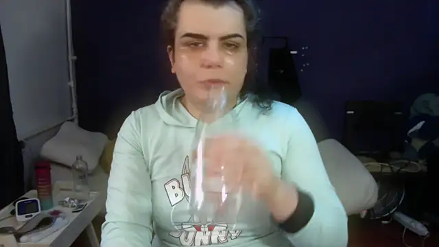 Snapshot of turkishTransEfsun chatting on 10.31.25 turkishTransEfsun online show from 10.31.25