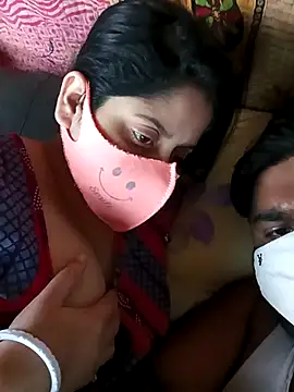 Snapshot of indiancouple659 chatting on 02.18.26 indiancouple659 online show from 02.18.26