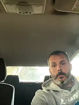 Snapshot of Nicepardavid chatting on 10.17.25 Nicepardavid online show from 10.17.25