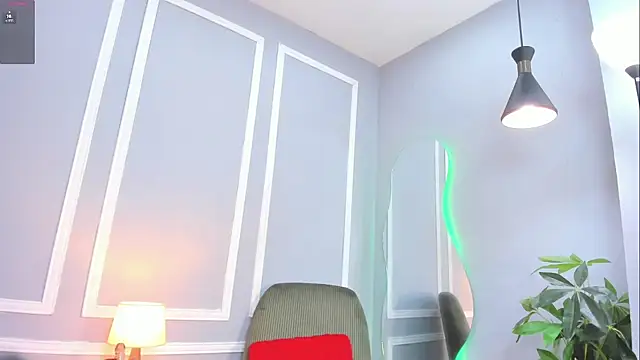 Snapshot of emma__rose1 chatting on 02.11.26 emma rose1 online show from 02.11.26