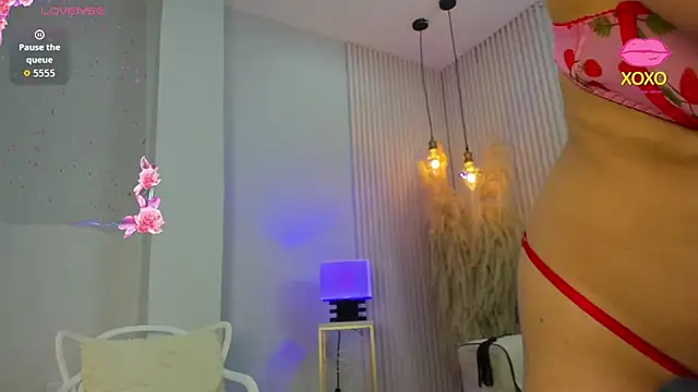 Snapshot of emma__rose1 chatting on 02.12.26 emma rose1 online show from 02.12.26