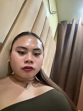 Snapshot of Annafoxy2xx chatting on 07.27.26 Annafoxy2xx online show from 07.27.26