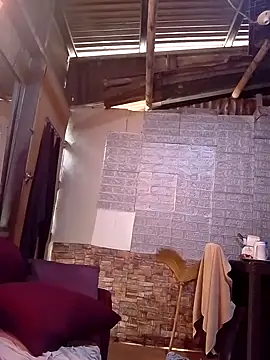 Snapshot of SexyHottMom chatting on 10.11.25 SexyHottMom online show from 10.11.25