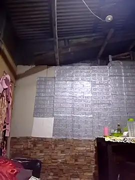 Snapshot of SexyHottMom chatting on 10.26.25 SexyHottMom online show from 10.26.25