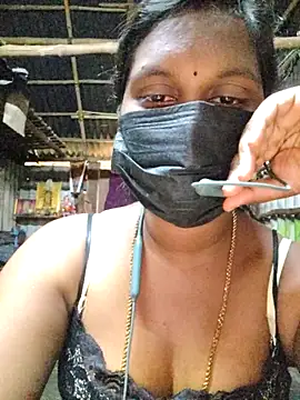 Snapshot of Tamildivya18 chatting on 09.20.25 Tamildivya18 online show from 09.20.25