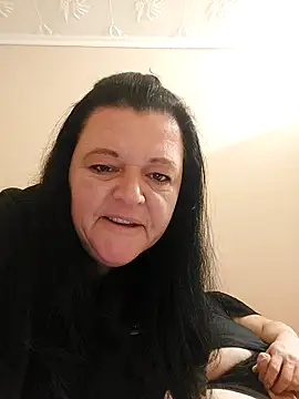 Snapshot of BlacReign chatting on 10.02.25 BlacReign online show from 10.02.25