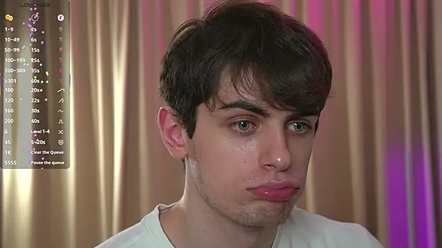 Snapshot of fordenisk chatting on 10.29.25 fordenisk online show from 10.29.25