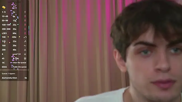 Snapshot of fordenisk chatting on 10.31.25 fordenisk online show from 10.31.25