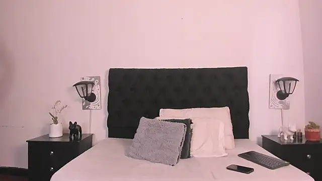 Snapshot of Lucio__Fox chatting on 09.16.25 Lucio Fox online show from 09.16.25