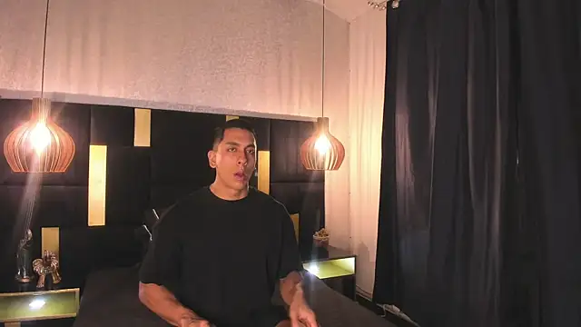 Lucio  Fox online show from 01.11.26