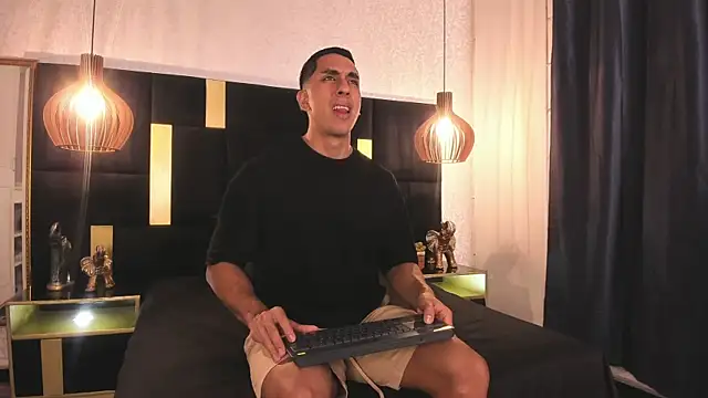 Snapshot of Lucio__Fox chatting on 02.09.26 Lucio Fox online show from 02.09.26