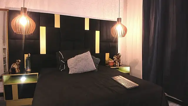 Snapshot of Lucio__Fox chatting on 02.15.26 Lucio Fox online show from 02.15.26