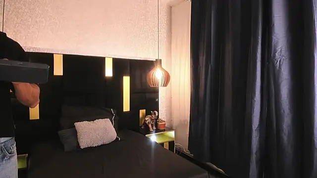 Snapshot of Lucio__Fox chatting on 02.21.26 Lucio Fox online show from 02.21.26