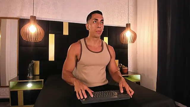 Snapshot of Lucio__Fox chatting on 03.03.26 Lucio Fox online show from 03.03.26