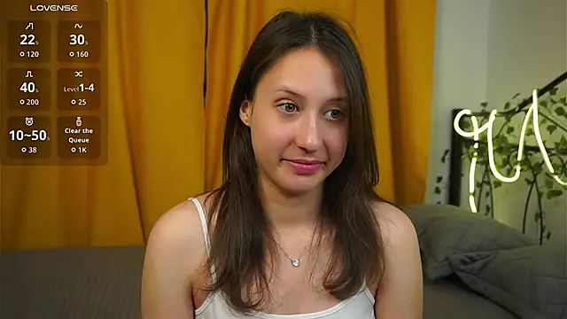 Snapshot of BeckyBurgh chatting on 11.07.25 BeckyBurgh online show from 11.07.25