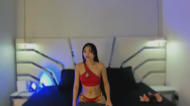 Snapshot of Miranda_becerra chatting on 11.07.25 Miranda becerra online show from 11.07.25