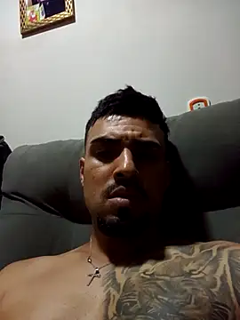 nnyzinho17 online show from 12.17.25