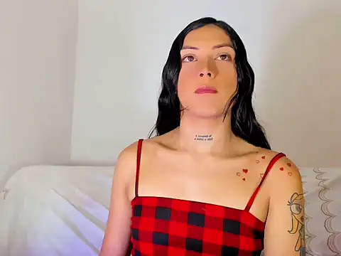 Megan Gil  online show from 10.21.25