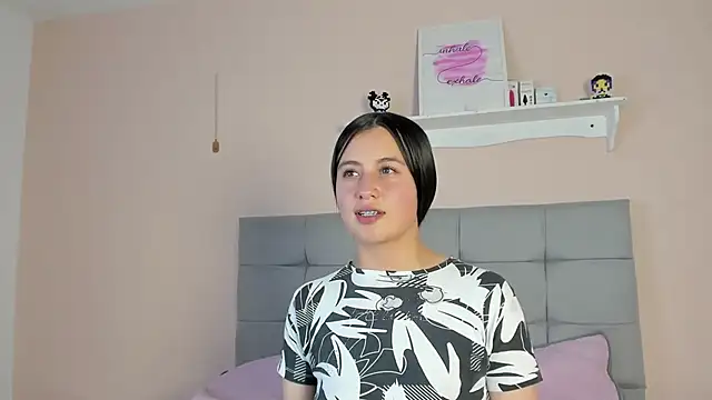 Zaaida  online show from 04.22.26