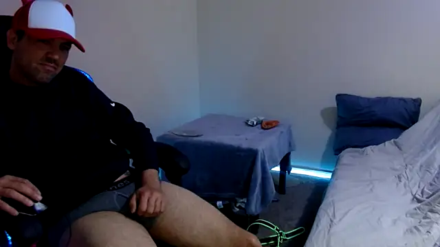 Snapshot of TypicalDepot5 chatting on 11.15.25 TypicalDepot5 online show from 11.15.25