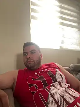 Snapshot of raulgzz4 chatting on 06.15.26 raulgzz4 online show from 06.15.26