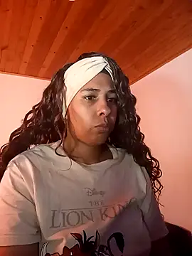 Snapshot of IVONNE_COLLINS33 chatting on 02.01.26 IVONNE COLLINS33 online show from 02.01.26