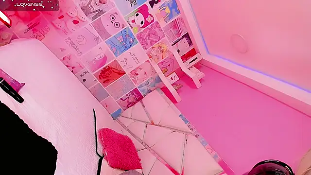 Ariia-janee online show from 12.23.25