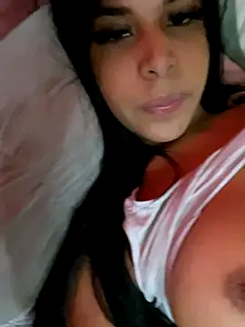 Snapshot of scarlett_buunny chatting on 09.30.25 scarlett buunny online show from 09.30.25