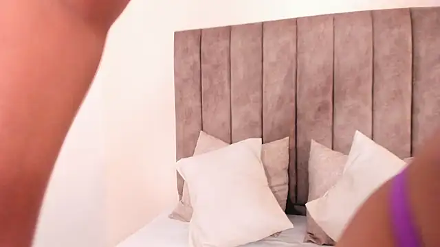 Snapshot of scarlett_buunny chatting on 11.09.25 scarlett buunny online show from 11.09.25