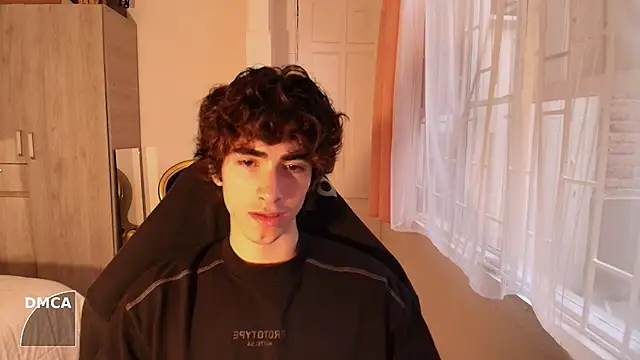 Snapshot of Nude_Boy18 chatting on 09.27.25 Nude Boy18 online show from 09.27.25